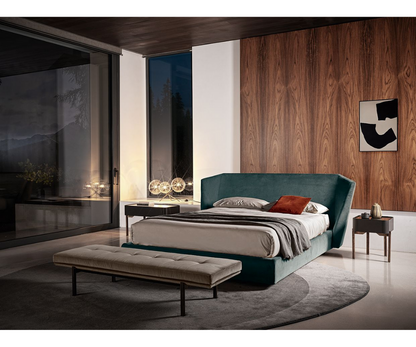 Xeni Bed