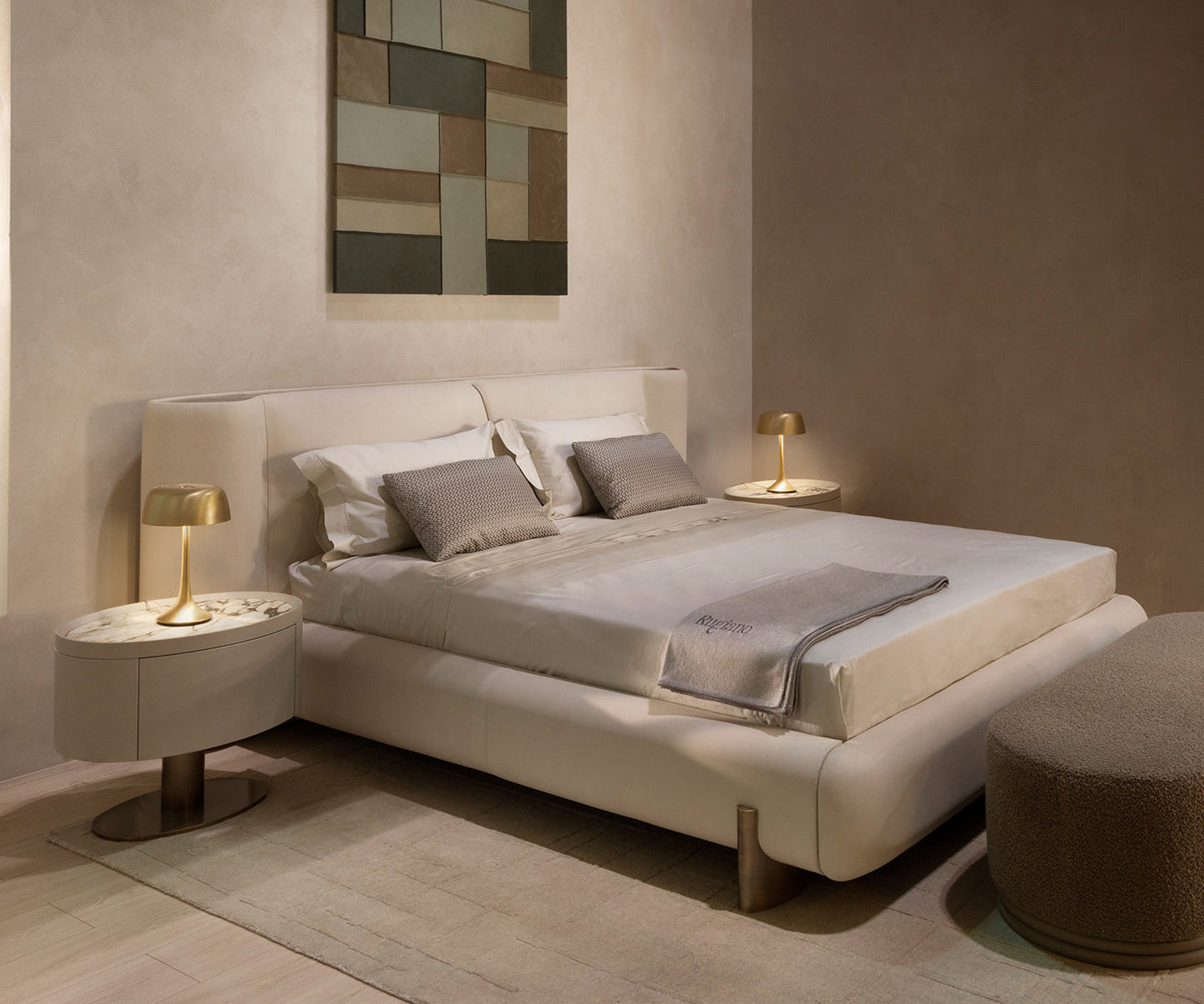 Anais Bed
