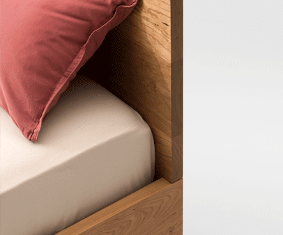 Simple Hi Bold Bed